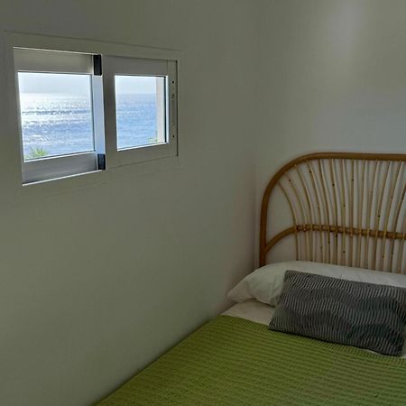 Sunnypalms - Beachfront Penthouse With Stunning Sea View 에스테포나 외부 사진