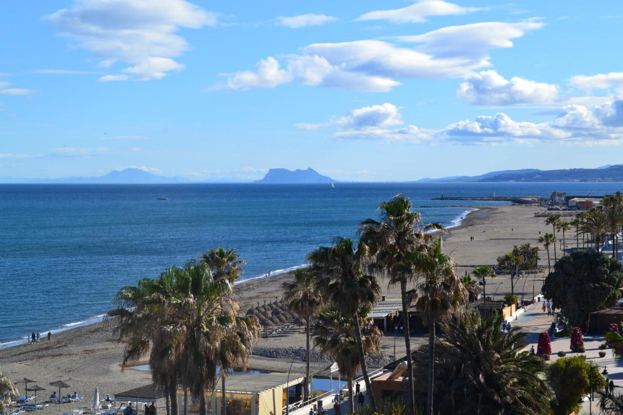 Sunnypalms - Beachfront Penthouse With Stunning Sea View 에스테포나 외부 사진