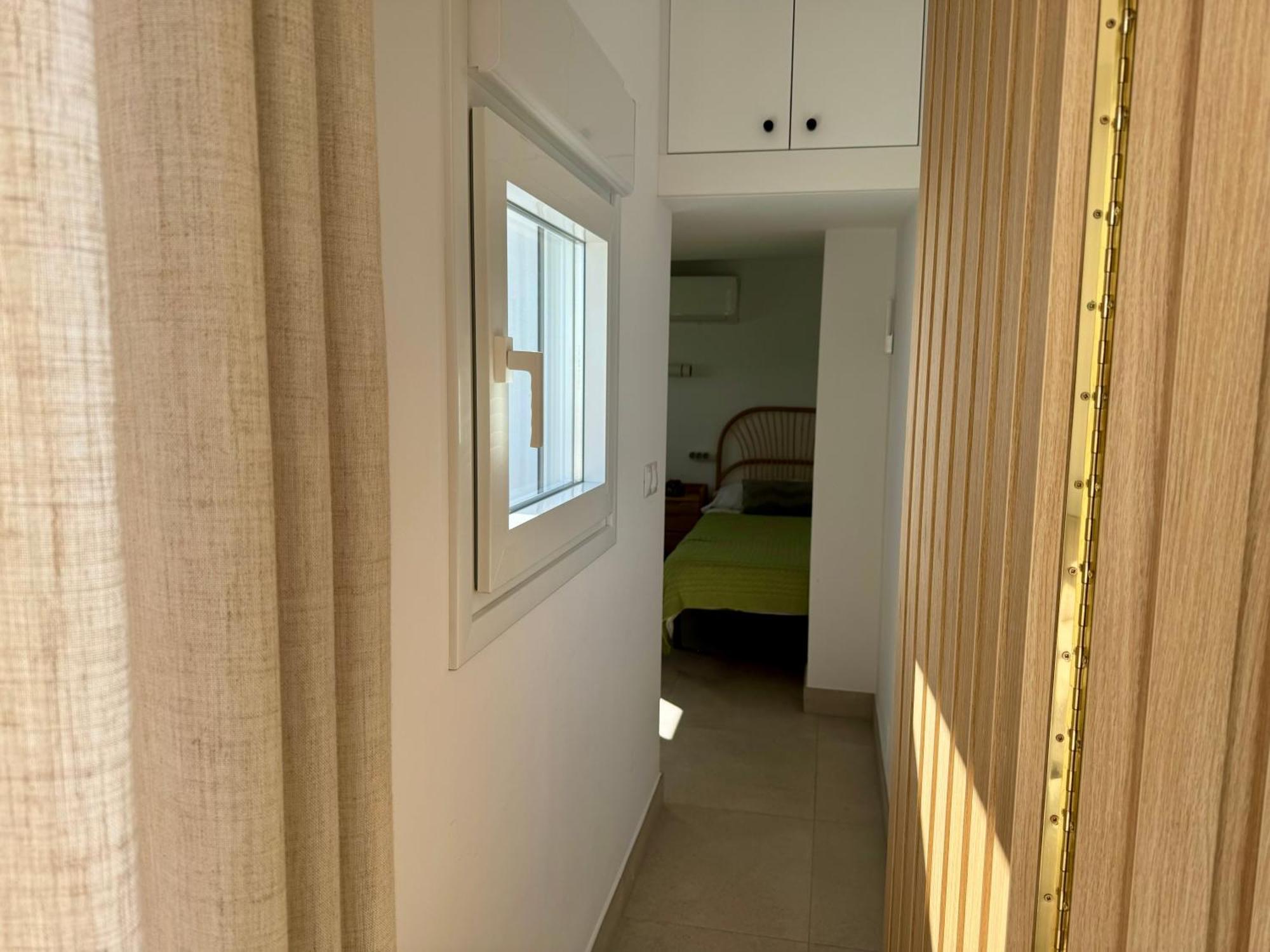Sunnypalms - Beachfront Penthouse With Stunning Sea View 에스테포나 외부 사진